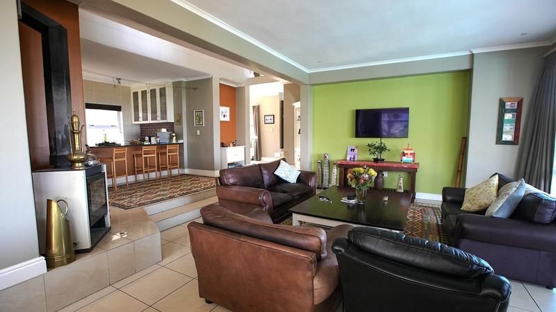 5 Bedroom Property for Sale in Crofters Valley Western Cape